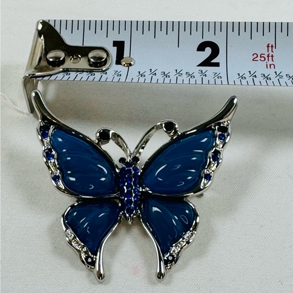 Fantasyard Butterfly Brooch Pendant Capri Blue Light Sapphire 2x2 Inches - Picture 5 of 6